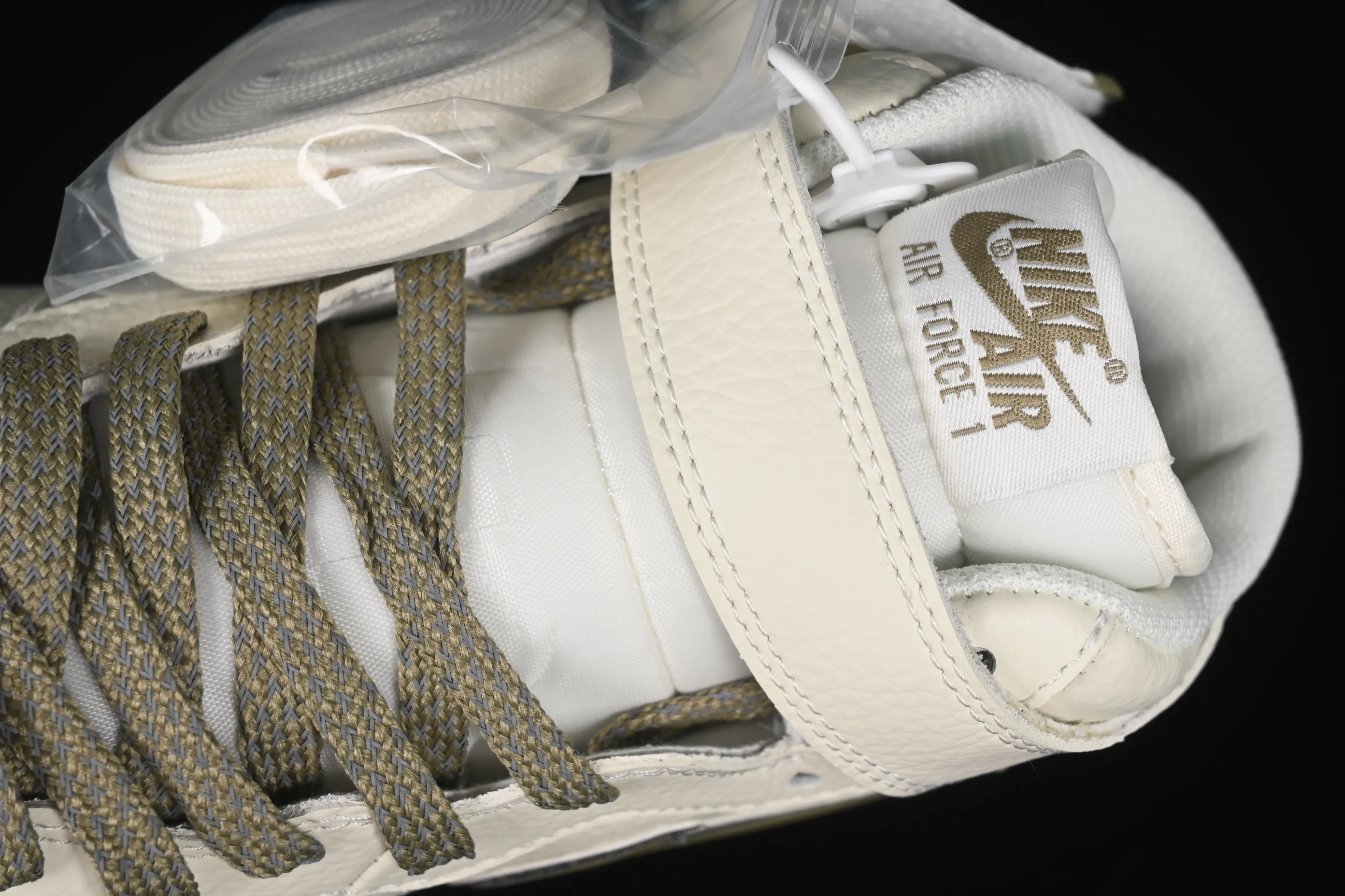 All categories Nk Air Force 1 Air Force series Nk Air Force 1 Mid Air Force mid-top Nk Air Force 1'07 Mid rice army green two-color bottom Starry Air Force One mid-top casual sneakers XL0236-231